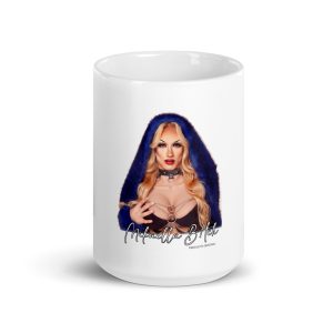 Taza blanca brillante MIKAELA BITCH Blue